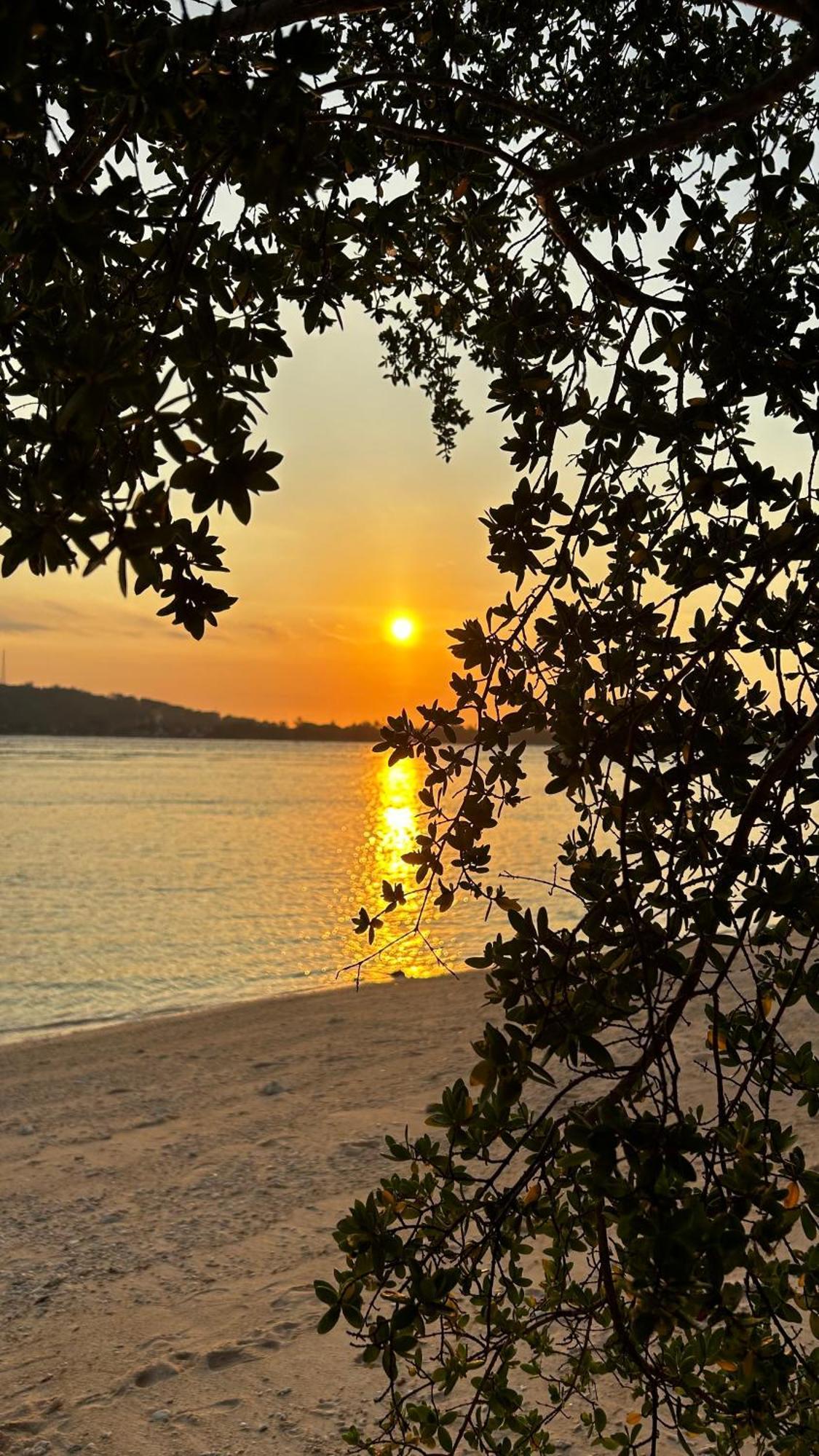 Hotel Meno Charm Gili Meno Exterior foto